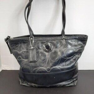 EUC Coach Signature Stitched Black Patent Leather Tote Bag F19198